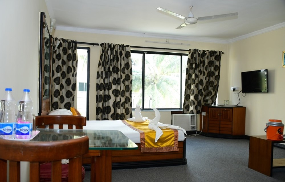 Hotel Dolphin