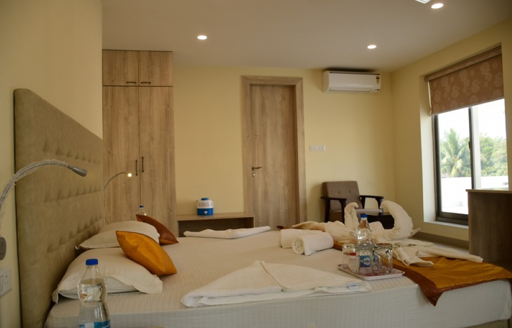 Hotel Dolphin